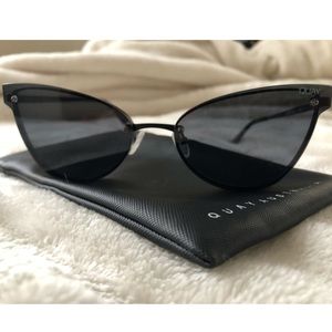 NWOT Quay Australia Cat Eye Black Sunnies